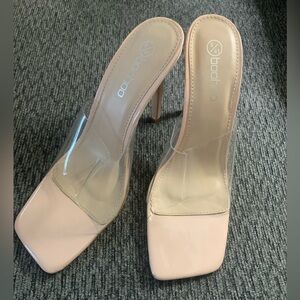 LIKE NEW!  Boohoo Clear Strapless Stilettos Size 9